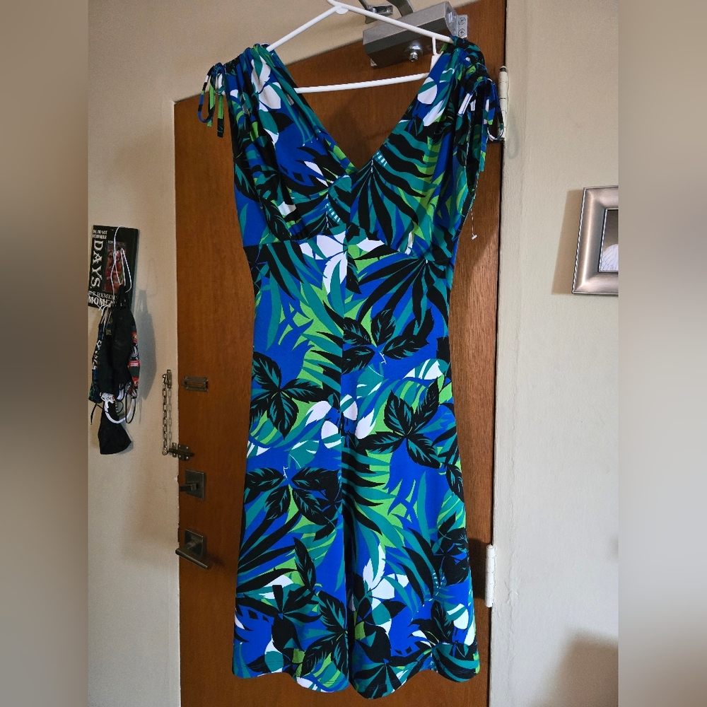 Tropical Print V-Neck Dress
